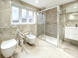 Photo 15- click for photo gallery